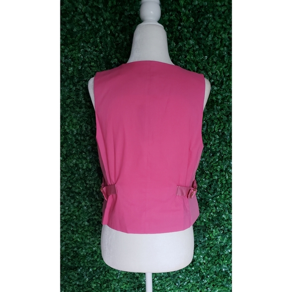 40. J.Crew Limited-edition slim-fit vest in lightweight chino - Picture 9 of 12